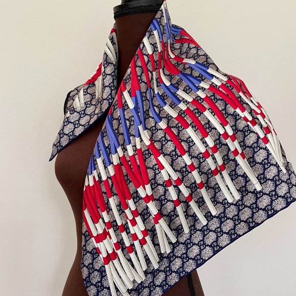 New Gucci GG Logo Web Club Silk Scarf Wrap with Gucci Gift Box - Picture 6 of 15